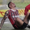 Mais desfalques: Luciano deixa o gramado lesionado e São Paulo tem dois suspensos contra o Santos
