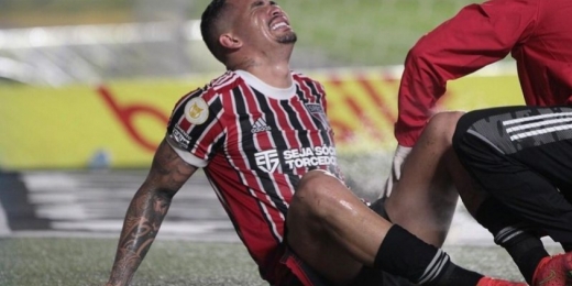 Mais desfalques: Luciano deixa o gramado lesionado e São Paulo tem dois suspensos contra o Santos