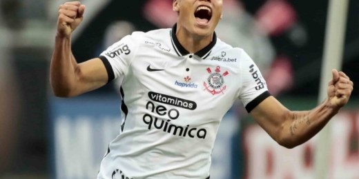 Mandaca volta a ser relacionado pelo Corinthians após sete jogos