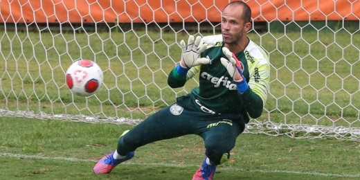 Marcelo Lomba testa positivo para Covid-19 e é o 12º infectado do Palmeiras na pré-temporada