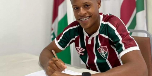 Marcos Henrique assina contrato com o Fluminense até 2026 com multa superior a R$ 320 milhões