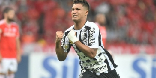 Marcos Leonardo brilha e Santos arranca empate do Inter no Sul