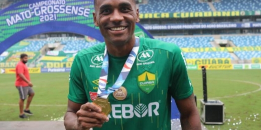 Marllon celebra primeiro título no Cuiabá e é otimista para o Brasileirão