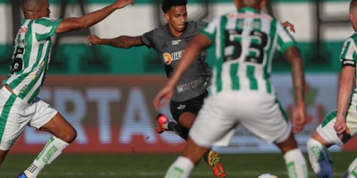 Marquinhos Santos elogia postura do Juventude contra o Atlético-MG