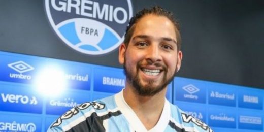 Martín Benítez revela admiração antiga pelo Grêmio