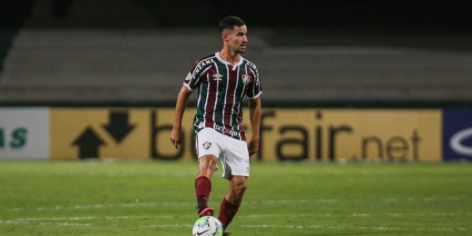 Martinelli leva o terceiro amarelo e desfalca o Fluminense no jogo de ida das oitavas da Libertadores