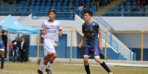 Matheus Pimenta, do São Carlense, ganha destaque no Paulista Sub-17