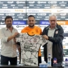 Maycon sai no BID e se coloca à disposição do Corinthians para estreia na Libertadores