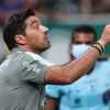 Medo de demissão e mudança de rotina da família fazem Abel recusar renovação com o Palmeiras