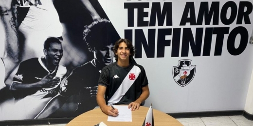 Meninos da Colina: Vasco assina contrato profissional com volante JP, do Sub-17, até abril de 2025
