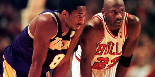 Michael Jordan exibe última conversa com 'irmão' Kobe Bryant