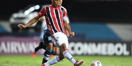 Miranda projeta duelo diante do Flamengo e destaca momento do São Paulo: 'No caminho certo'