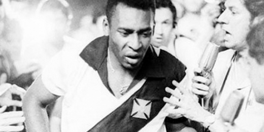 Na história: Vasco oferece título de sócio honorário a Pelé