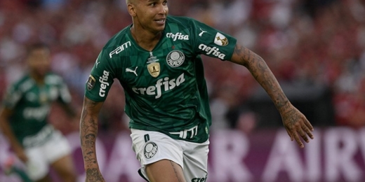 Na hora certa! Gol de Deyverson encerra jejum de dois anos de camisas 9 do Palmeiras