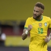 Neymar iguala recorde de Romário e Zico na Seleção Brasileira