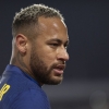 Neymar vai ao gramado após Seleção vencer Venezuela, mas seguranças interrompem treino. Entenda!