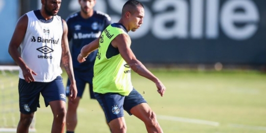 Nicolas treina normalmente e pode voltar ao time do Grêmio