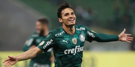 No centésimo jogo de Abel, Palmeiras goleia o Atlético-GO e engata sexta vitória seguida no Brasileirão