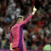 #NordesteRubroNegro: Diego Alves defende torcedores do Flamengo nas redes sociais e rebate críticas