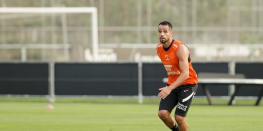 Novidade no treino do Corinthians, Renato Augusto não esconde ansiedade de voltar a jogar