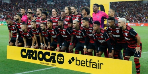 O que acontece? Grupo multicampeão do Flamengo passa a ficar marcado por cinco vices consecutivos
