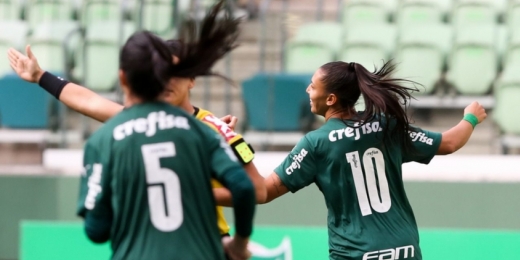 Palmeiras empata com São Paulo em jogo marcado por erros de arbitragem no Brasileirão Feminino