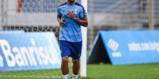 Paulo Miranda busca o seu espaço no Grêmio: 'Estou pronto'