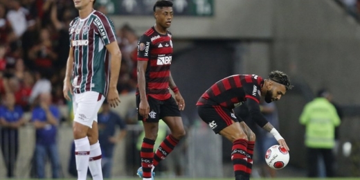 Paulo Sousa minimiza discussão com Gabigol e esclarece situação de Diego Alves: 'Não houve conflito nenhum'