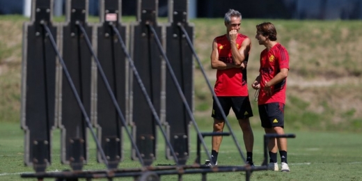 Paulo Sousa relaciona 22 jogadores para jogo do Flamengo contra o Athletico; confira a lista completa