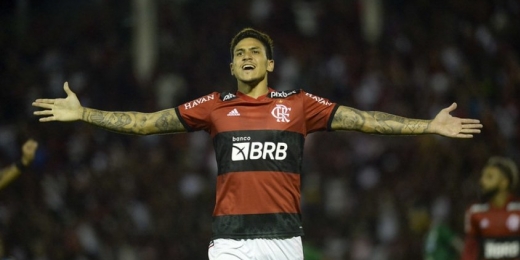Pedro fala sobre minutos com Gabigol no ataque e diz que Flamengo já teve 'a cara' de Paulo Sousa: 'Agressivo'