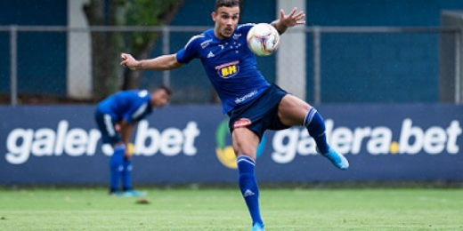 Pottker fica fora de treinos no Cruzeiro para acertar saída do clube