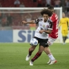 Prazo curto: Flamengo e Internacional negociam por possível troca entre Edenílson e Willian Arão