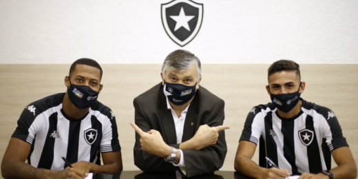 Presidente do Botafogo comemora renovações de Gabriel Conceição e Juninho: 'Em breve no profissional'