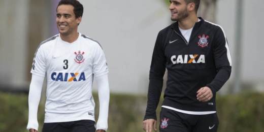 Protagonistas do Corinthians em 2015, Renato Augusto e Jadson se reencontrarão, mas em lados opostos