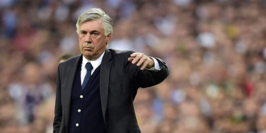 Real Madrid oficializa a contratação do técnico Carlo Ancelotti