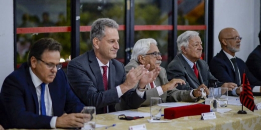 Reeleito presidente do Flamengo, Rodolfo Landim e diretoria são empossados em cerimônia na Gávea