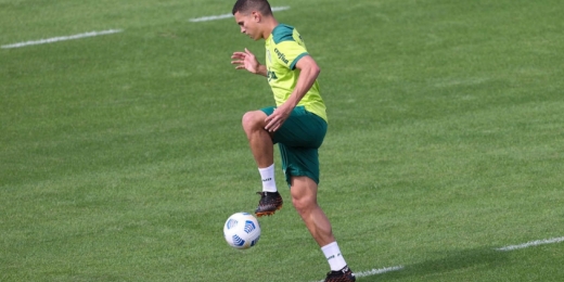 Renan descreve como 'sonho' jogar no Palmeiras e comenta parceria com Gómez e Luan