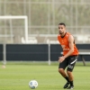 Renato Augusto faz treinamento de força com preparação física do Corinthians