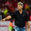 Renato Gaúcho exalta vitória do Flamengo, mas diz: ‘Não disputamos título por erros claros da arbitragem’