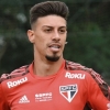 Rigoni corre no gramado durante treino do São Paulo e inicia nova etapa de sua recuperação