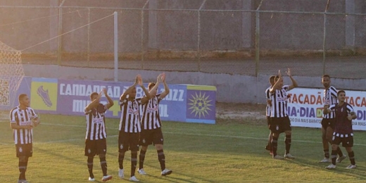 Rival do Botafogo na Copa do Brasil, Ceilândia eliminou Avaí de Barroca e é o líder do Candangão