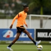 Robson Bambu conclui transição física, e Corinthians segue preparação para encarar o Fortaleza