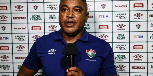 Roger Machado exalta elenco do Fluminense e constata após final do Carioca: 'Melhoramos com as trocas'