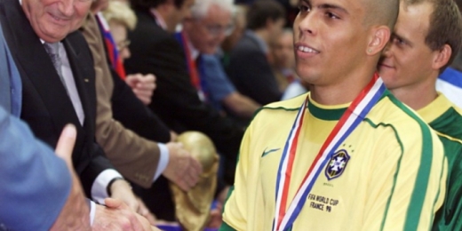 Ronaldo fala sobre final da Copa do Mundo de 1998: 'Continuo pensando que fiz a coisa certa'