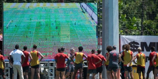 Sábado no Ninho: Flamengo foca em preparação física no treino, e Diego brinca sobre resenha do grupo