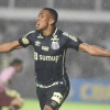 Santos vence o Fluminense na Vila, deixa o Z4 do Brasileirão e impede o Tricolor de entrar no G6