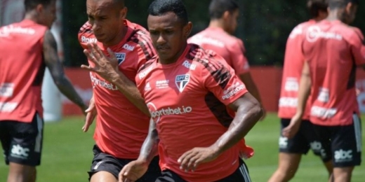 São Paulo encerra a preparação para enfrentar o Red Bull Bragantino, pelo Campeonato Brasileiro