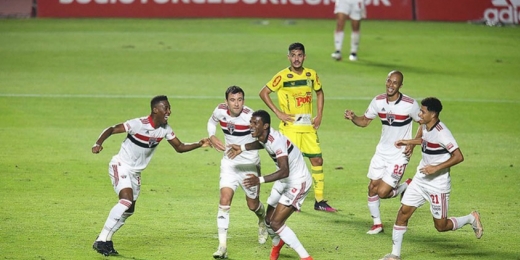 São Paulo goleia o Mirassol no Morumbi e encara o Palmeiras na final do Campeonato Paulista