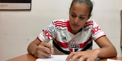 São Paulo renova com Mônica por uma temporada
