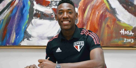 São Paulo renova contrato do zagueiro Léo até 2024